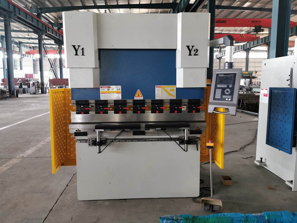 33Ton CNC Press Brake.jpg