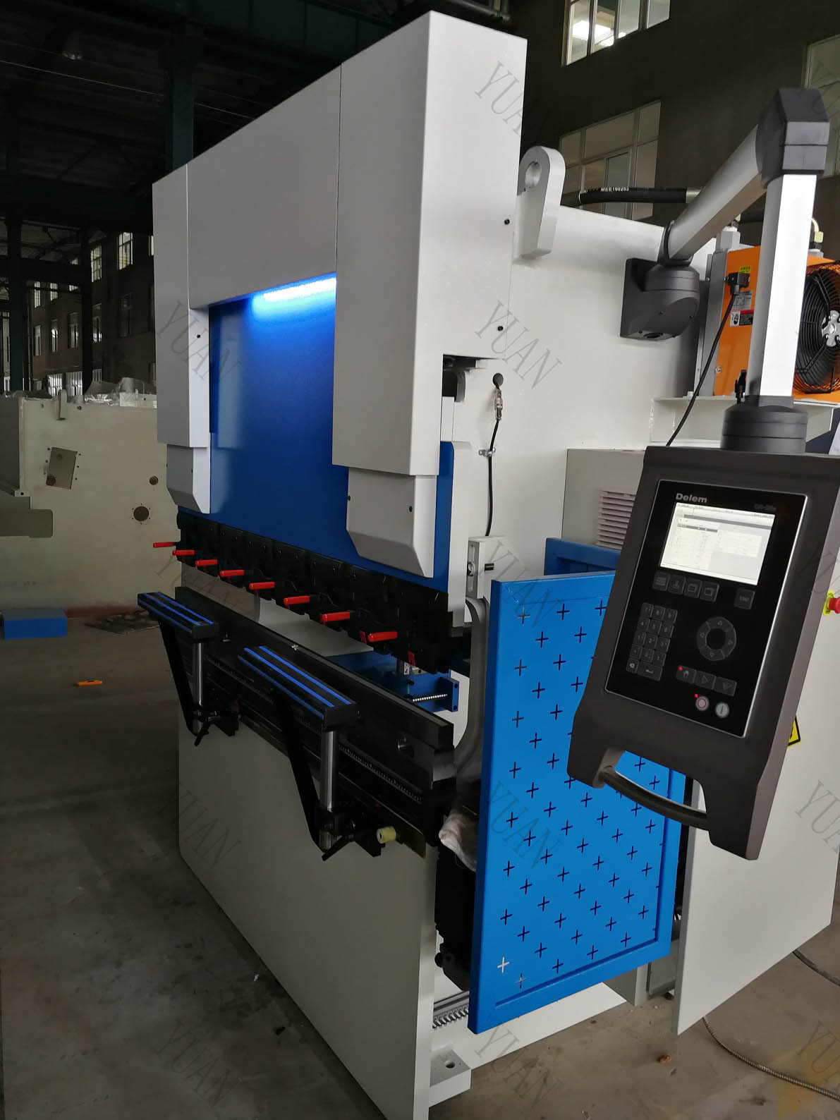 45 Ton CNC Press Brake.jpg