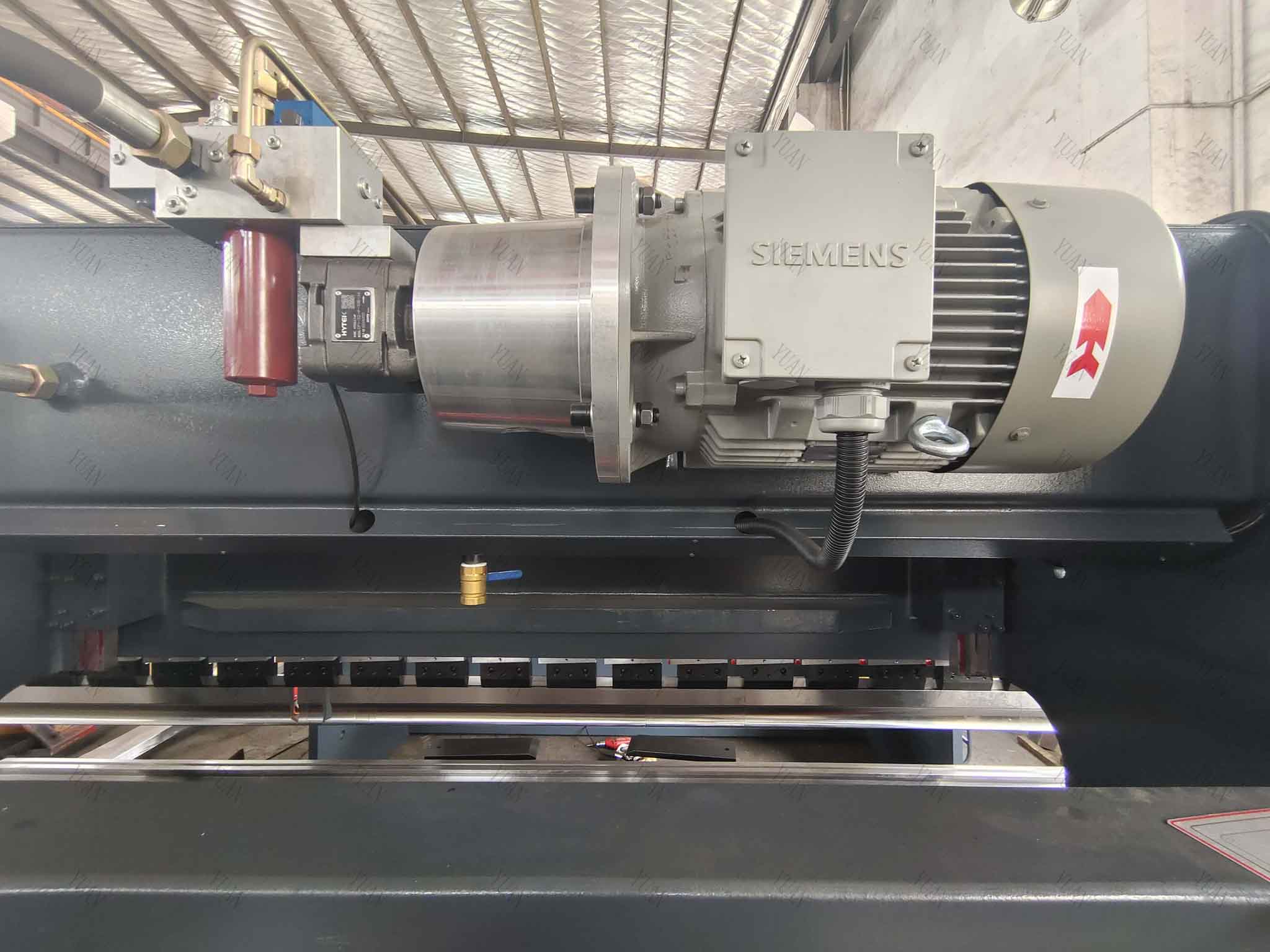 Press brake motor