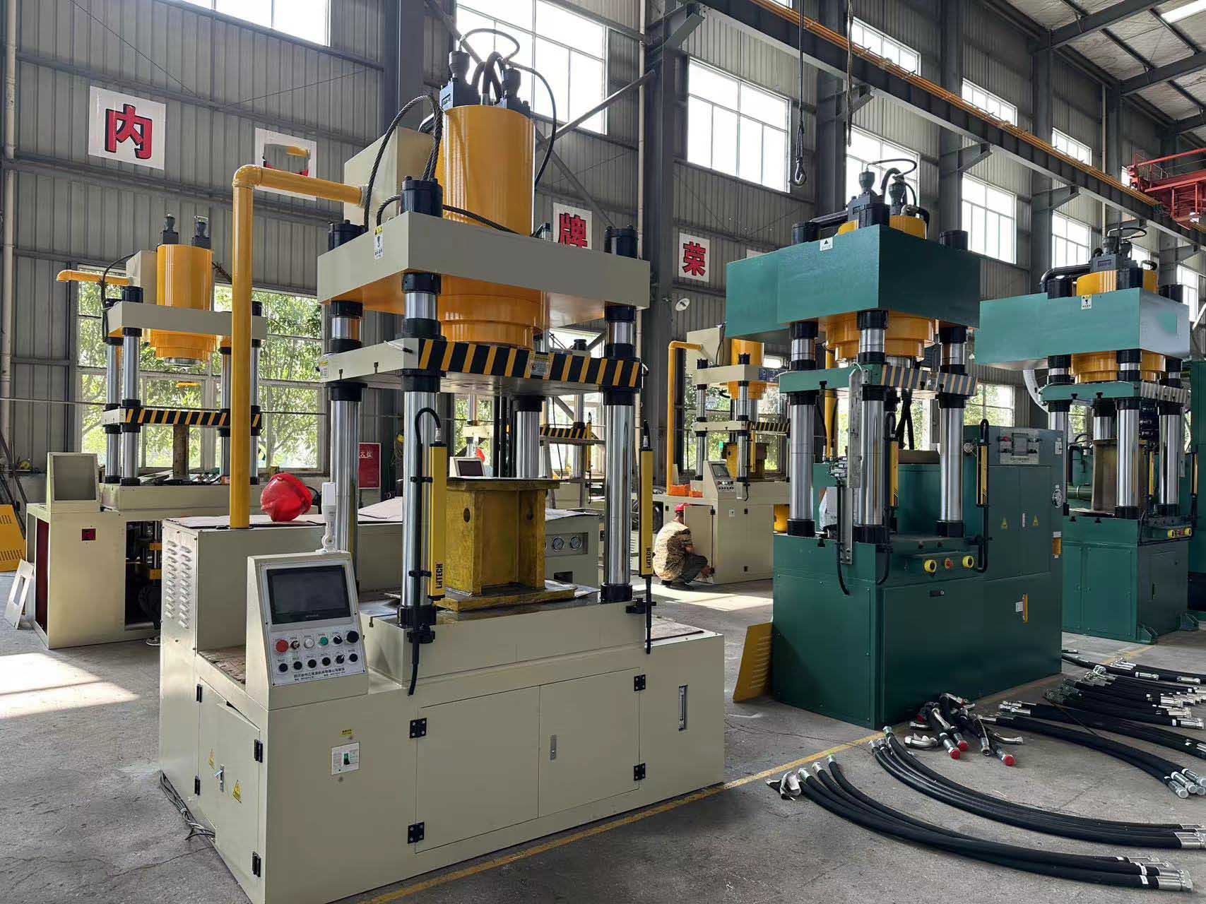 hydraulic deep drawing press