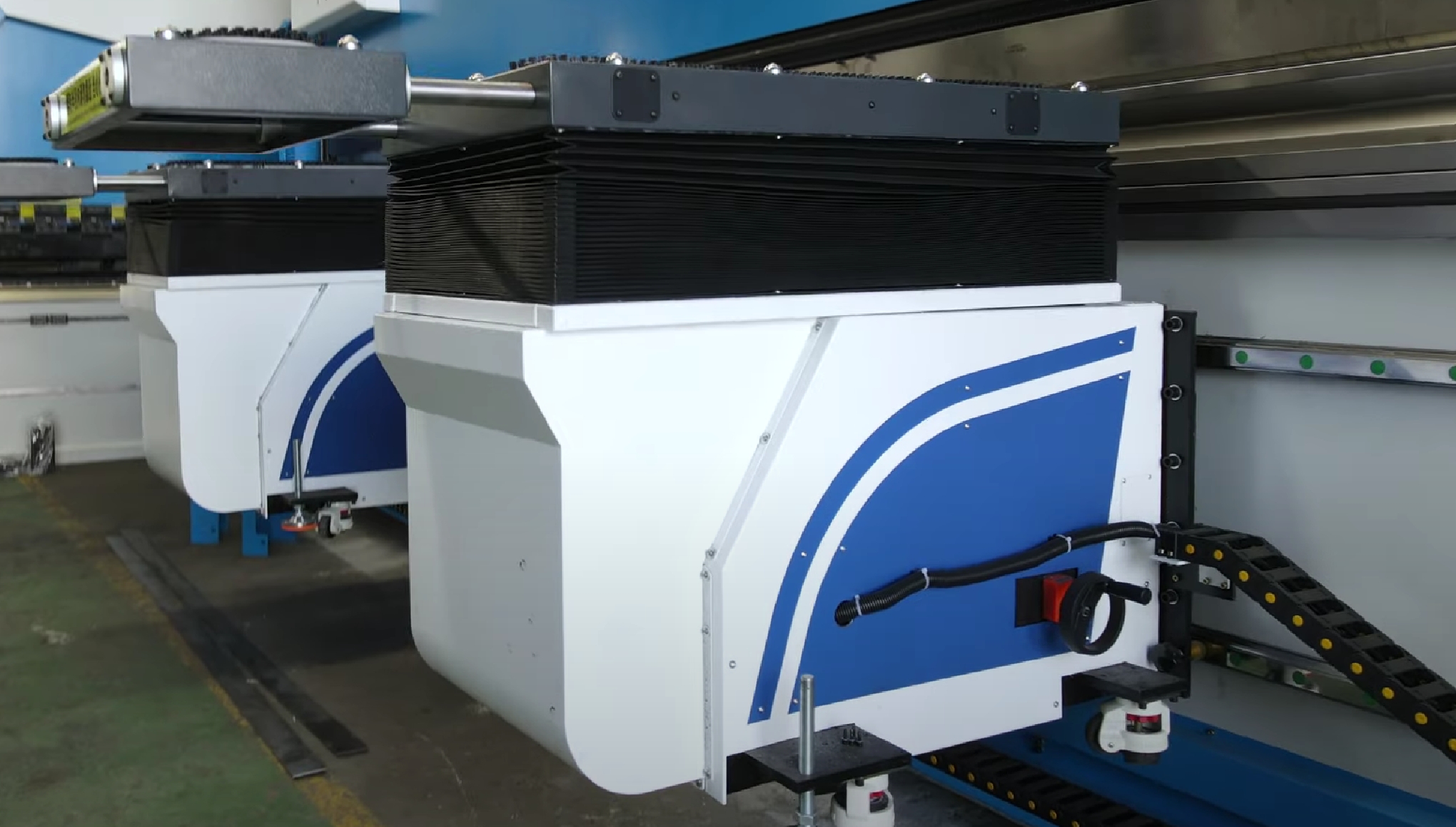 sheet follower for accurl press brake